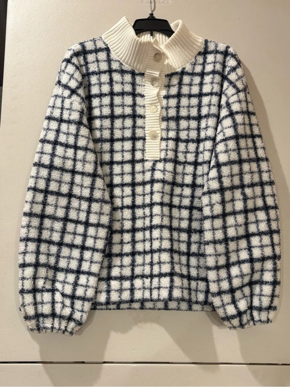 LOFT Plaid Rib Trim Sherpa Top in a Large